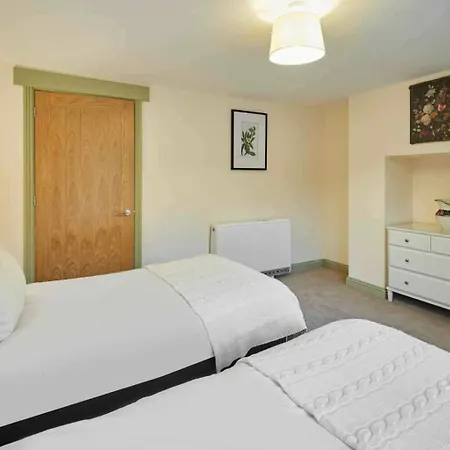 Host & - St Mary's Riverside Whitby