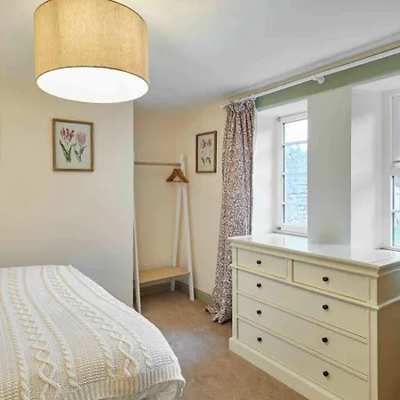 Host & - St Mary's Riverside * Whitby